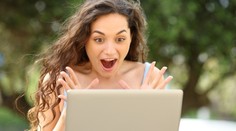 Dívka (18) si poprvé v životě vsadila a trefila jackpot. Vyhrála stovky milionů