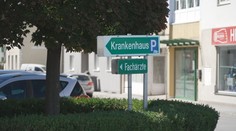 V Rakousku zavřou nemocnici. Kam budeme jezdit, ptají se Češi v příhraničí