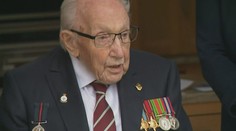 Ve 100 letech zemřel britský kapitán Tom. Soustrast vyjádřila i královna