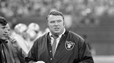Ve věku 85 let zemřel legendární trenér a ikona amerického fotbalu John Madden