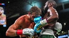 Byl boxerský zápas Mayweather vs. Paul zfixlovaný? Fanoušci zuří