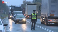 PÁTRÁNÍ: Řidič subaru srazil chodce. Od nehody ujel!