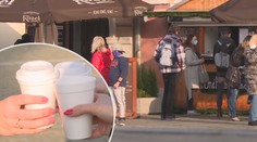 Lidé nedodržují protiepidemická opatření. Popíjejí u stánků svařáky