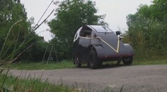 Do práce za pár korun, Ukrajinec si postavil vlastní elektromobil