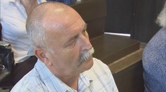 Nákupy bot či květin z rozpočtu Kladna. Soud potrestal ředitele strážníků i asistentku