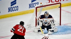 NHL ve Švédsku: Devils porazili Edmonton. Zacha nebodoval!