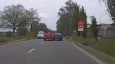 Řidiči se pohádali, jeden pak druhého vytlačil do protisměru!