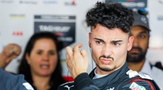 Hororové záběry. Bývalý jezdec F1 ošklivě havaroval během tréninku