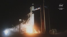 Čtveřice astronautů se dočkala. Raketa Falcon 9 zamířila k vesmírné stanici