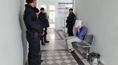 Soud poslal do vazby muže podezřelého ze znásilnění dívky. Ukrajinská ambasáda čin odsoudila