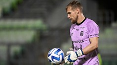 Bizár v albánské lize. Brankář daroval gól soupeři, poté odešel ze hřiště