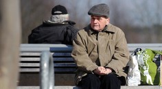 ANKETA: Poláci si rozhodnou o imigraci a důchodovém věku, schválil Sejm