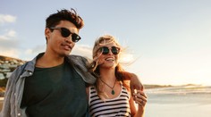 Na dovolené můžete přijít o zrak! Odborníci radí, jak se chránit