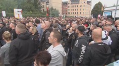 Ulice Chemnitzu opět zaplnily davy, napětí mírnil dokonce premiér!