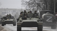 Ukrajinští Romové sebrali Rusům tank. Pomáhat s obranou chtějí i bezdomovci
