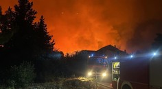 Obří požár v Chorvatsku je pod kontrolou. Na mnoha místech ale stále nejde proud