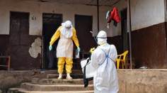 Střelba kvůli epidemii eboly. Mladí muži vtrhli do nemocnice