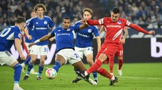 Schalke udělalo krůček k záchraně. Král a spol. nasázeli Hertě pět branek