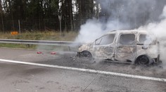 Policie musela uzavřít D1. Na dálnici shořelo auto