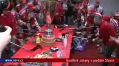 VIDEO: Jak se slaví hokejový titul?