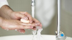 Epidemie žloutenky se zhoršuje: Nemoc se začala šířit i mimo rizikové skupiny