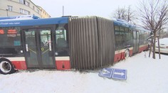 Praha nezvládá kalamitu! Doprava kolabuje, stojí vlaky i autobusy