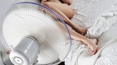 Spánek se zapnutým větrákem může poškodit zdraví, varuje expert