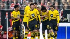 Adeyemi parádní ranou sestřelil Union. Augsburg deklasoval Darmstadt