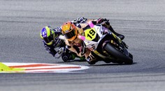 Na trati: Motocyklistka Ouředníčková o plavkové kombinéze a MS žen