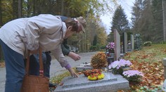 Zloději kradou z hrobů svíčky i květiny! Na Dušičky případů přibývá