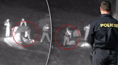 Policisté šli pro muže, který zranil přítelkyni. Takhle mu naložili!