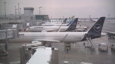 Dovolená letadlem výrazně podraží. Ceny paliva žene nahoru krize v Hormuzu