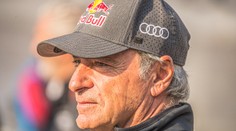 Sainz skončil na Dakaru. A nebo ne? Španěl si převoz do nemocnice rozmyslel
