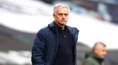 Trapas Tottenhamu. Podepsal sponzora, ten se mu vzápětí vysmál!