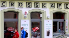Kavárenský řetězec zavírá prodejny v Praze! Vládní pomoc nestačila