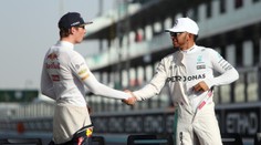 Mercedes se neodvolá proti výsledkům z Abú Zabí, fanoušci jsou rozčílení
