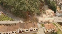 Obrovská budova zmizela během několika sekund, nezbylo po ní nic
