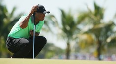 VIDEO: Golfista Woods a jeho precizní putt z 28 metrů