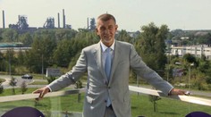 Poslední snaha zastavit EET. Uspějí poslanci proti Babišovi?
