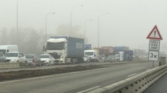 Kolony na dálnici D1 za Brnem. Kritické zúžení zablokoval kamion