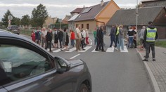 Dokončovací práce na D49 se musely zastavit. Lidé budou opět protestovat