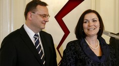 Nečasovy problémy: Soud mu nařídil platit obří alimenty, má hypotéku a přišel o plat premiéra
