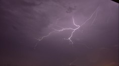 Meteorologové určili, kde za pár hodin udeří bouřky. Hrozí kroupy a prudký vítr
