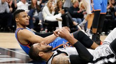 Debakl na úvod. Oklahomu sestřelil 38 body Aldridge