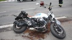 Řidička smetla v Olomouci motorkáře. Na křižovatce mu nedala přednost