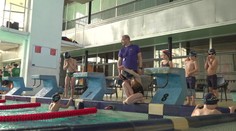 Stát už nebude platit povinné plavání pro žáky. Ředitelé škol o tom nevěděli