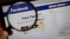 STUDIE: Češi v práci na Facebooku proflákají ročně 32 tisíc!