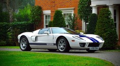 Ford GT po mistrovi světa F1 je na prodej. Připravte si peněženky...
