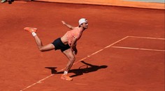 Skvělý Menšík postoupil v Římě do osmifinále. Macháč padl po velké bitvě