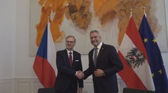 Petr Fiala a rakouský kancléř Nehammer se sešli ve Vídni. Chtějí rychlejší dopravní spojení